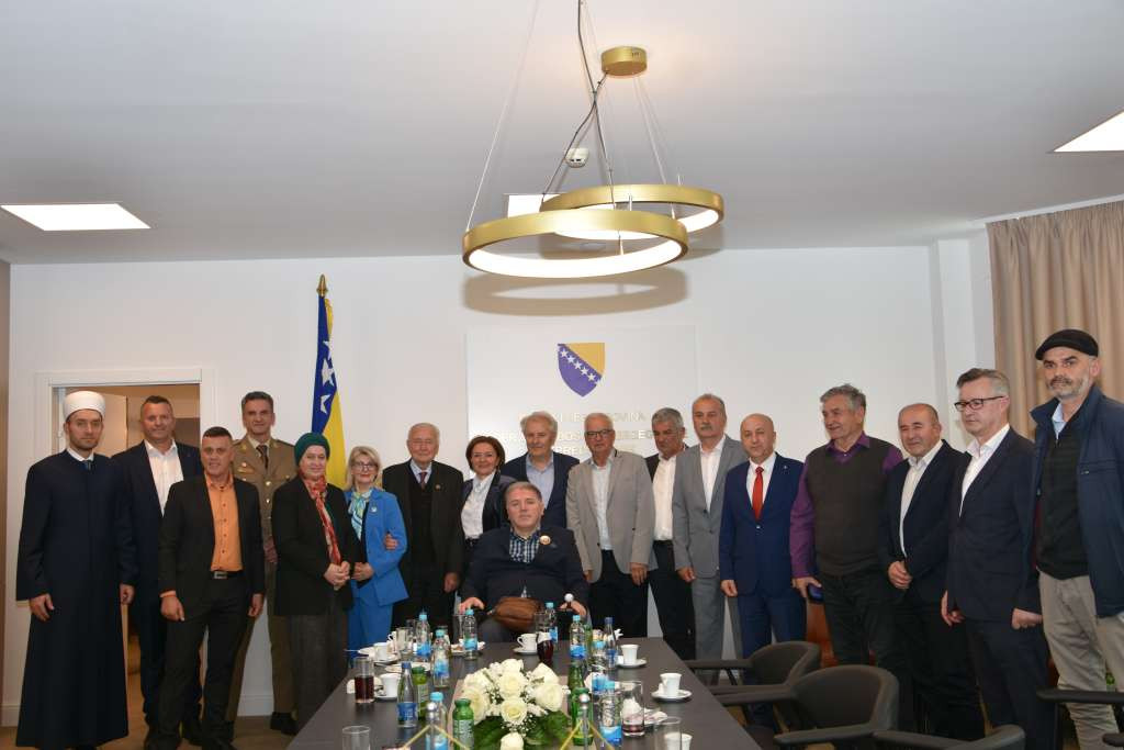 Lendo upriličio prijem povodom Dana Armije RBiH: Koliko smo snažni i složni, toliko smo i poštovani