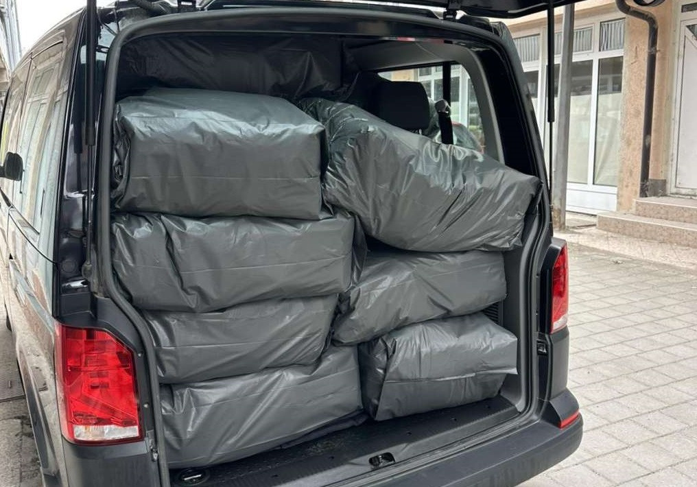 Pripadnici Granične policije BiH zaplijenili veće količine tekstilne robe, novac i vozila