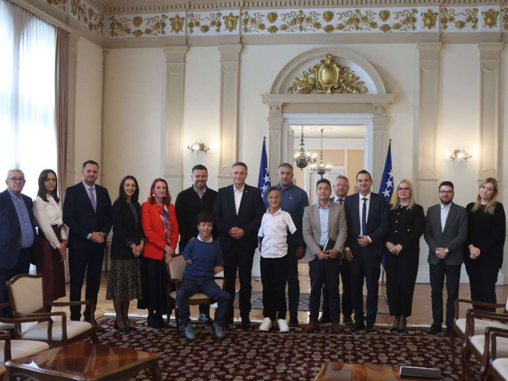 Bećirović s Barlovom i Zulfićem: Vi ste naši šampioni i sportski heroji