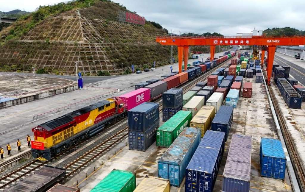 Kineske željeznice pokrenule transport litijumskih baterija za električnih vozila