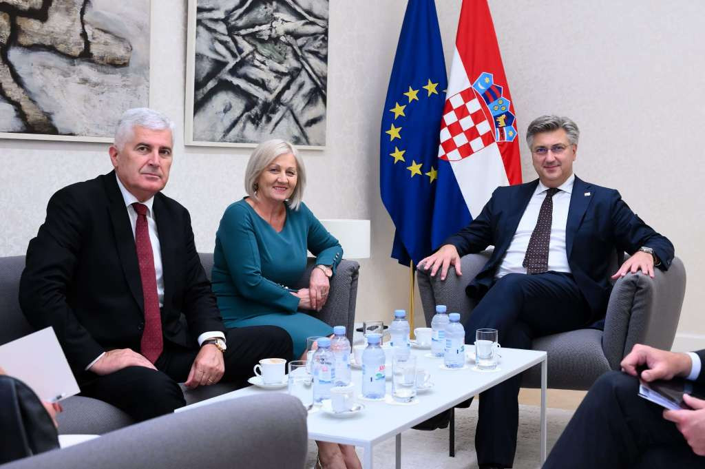 Čović i Krišto s Plenkovićem o euroatlanskom putu BiH i aktualnoj političkoj situaciji