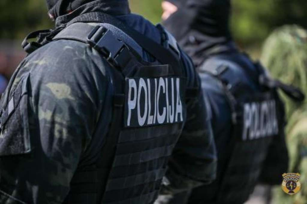 U sinoćnjoj pucnjavi u Jukićevoj ulici ranjen muškarac