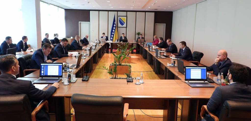 Vijeće ministara BiH omogućava bescarinski uvoz 100.000 tona mineralnih đubriva