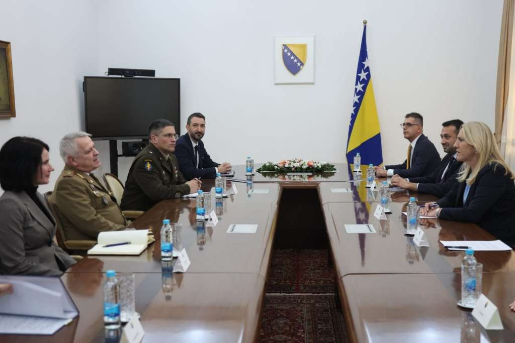 Cvijanović razgovarala s komandantima NATO-ovog štaba i EUFOR-a