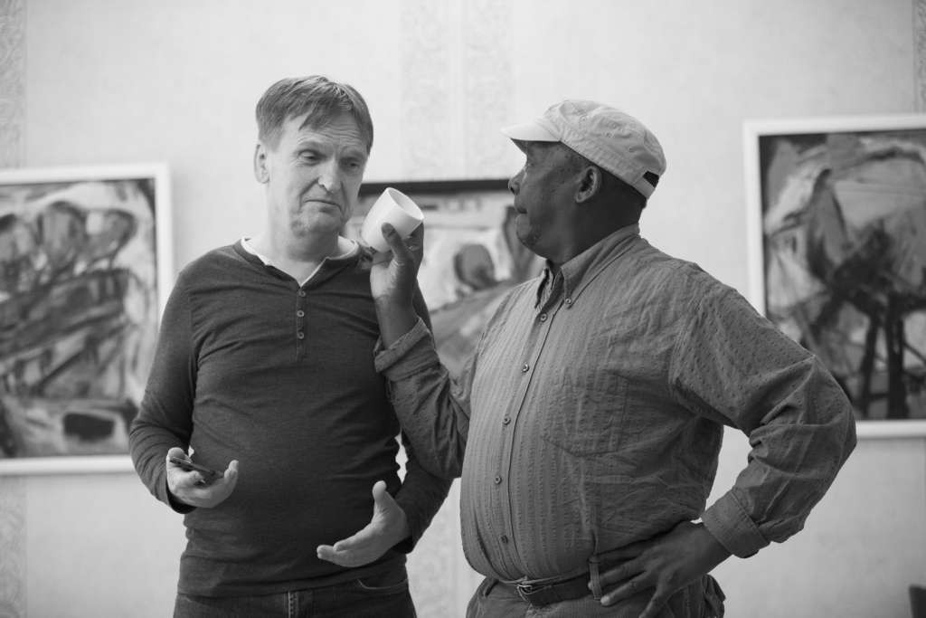 Predstava 'Black/whiteis my color' u Ateljeu 'Ismet Mujezinović'