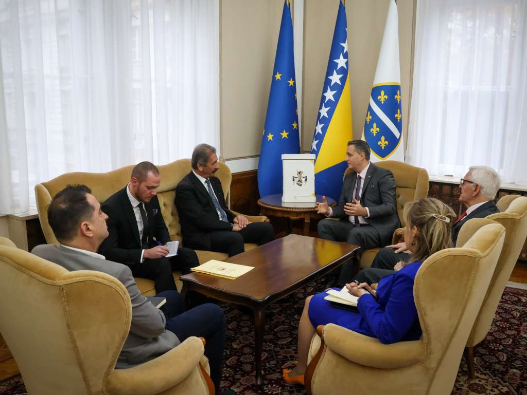 Bećirović razgovarao s ambasadorom Države Palestine u BiH
