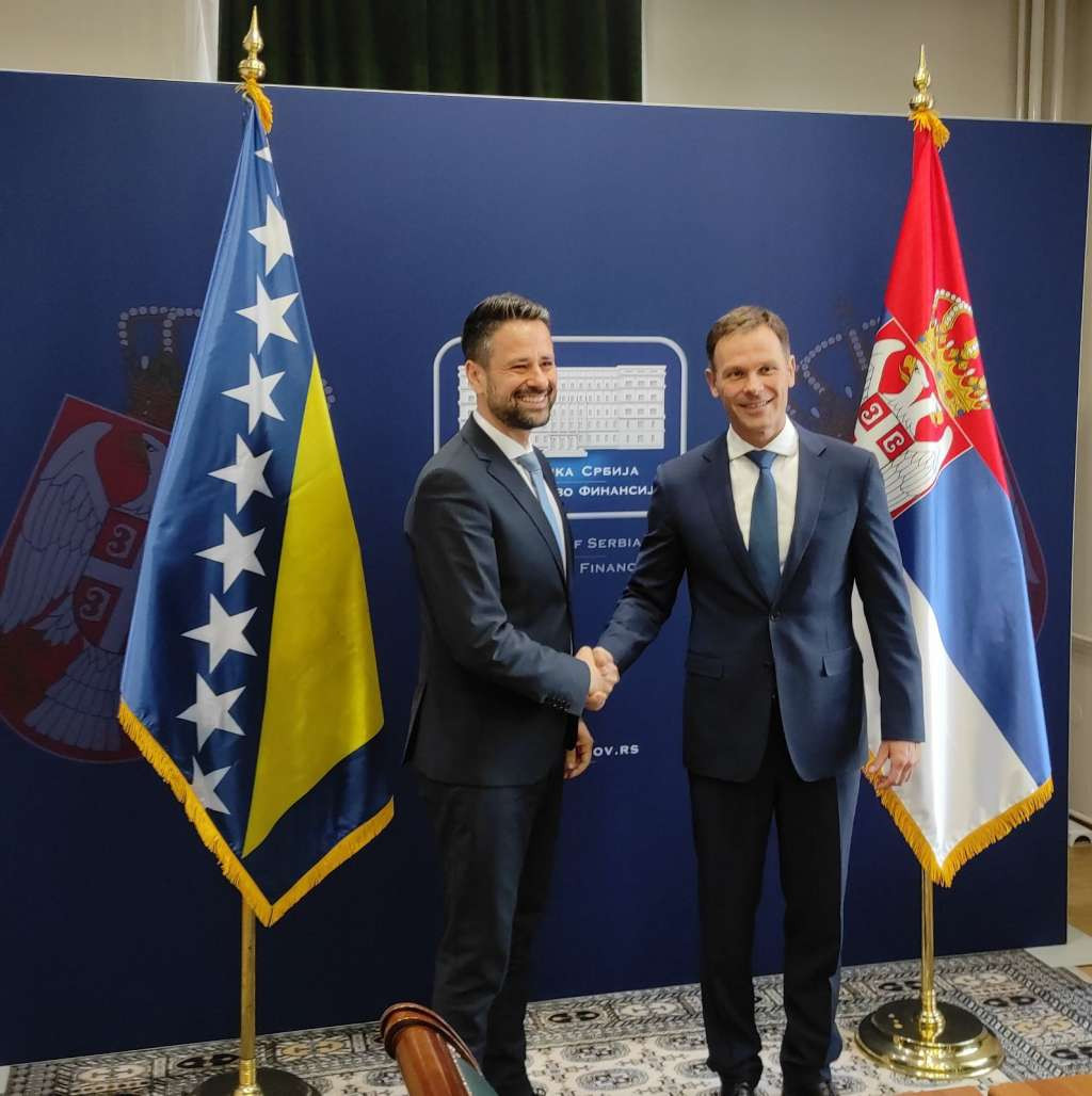 Ministri Amidžić i Mali: Dogovorena saradnja u projektu oslobađanja PDV-a na prvu nekretninu