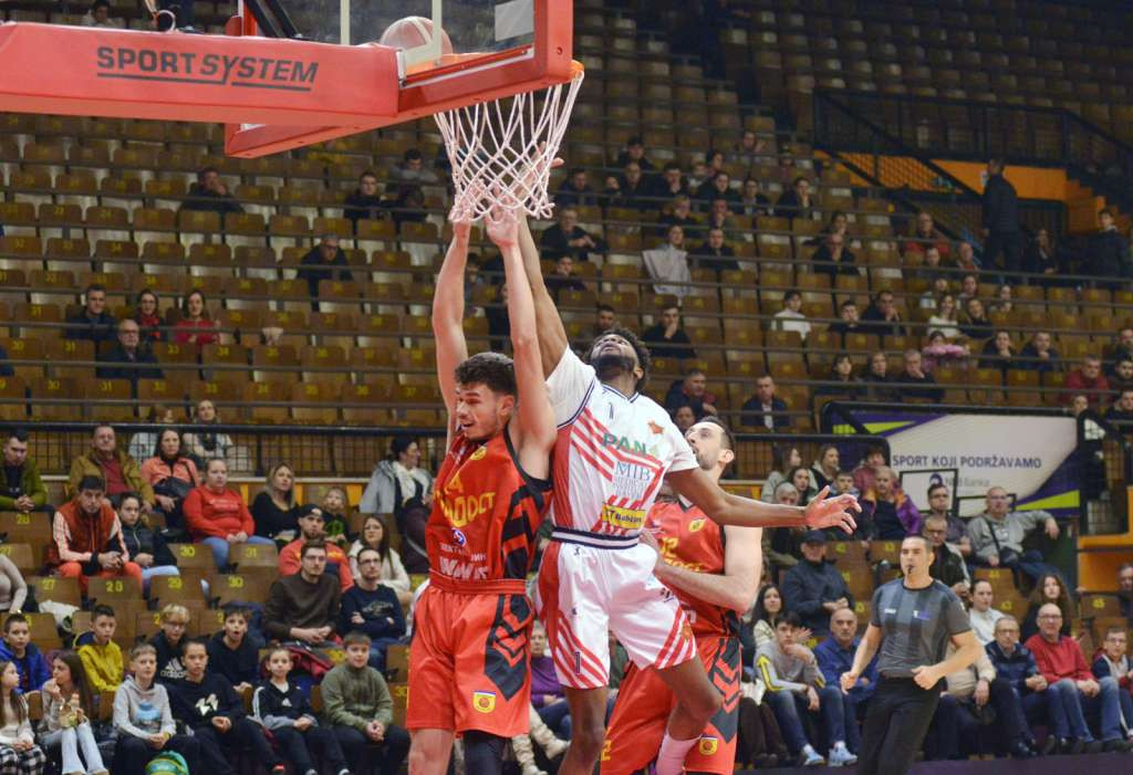 Važna pobjeda košarkaša Slobode