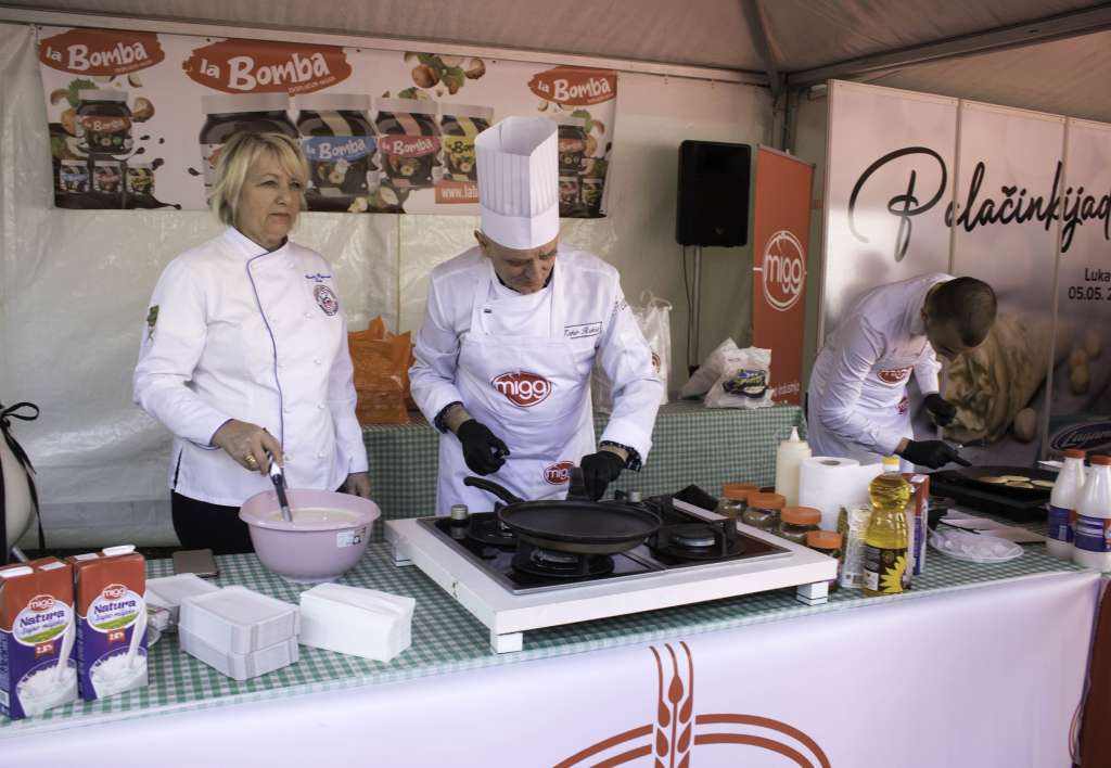 Počela 'Palačinkijada' u Lukavcu - Priprema se 5.000 palačinaka za sve goste i posjetioce