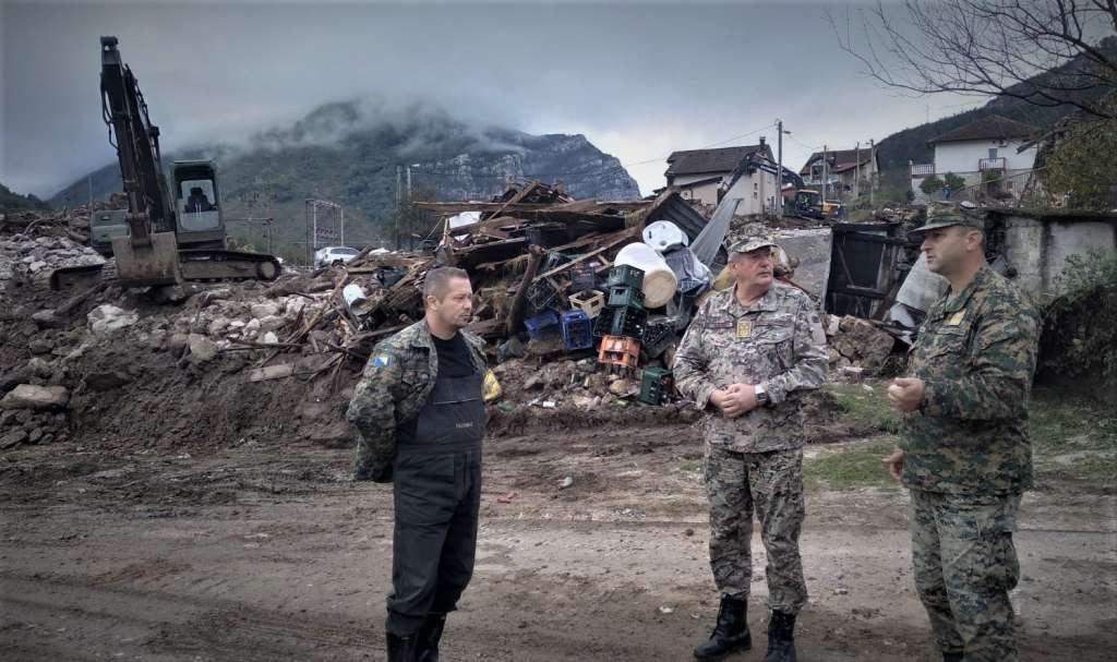 Generalpukovnik Gojko Knežević posjetio poplavama ugrožena područja u Konjicu i Jablanici