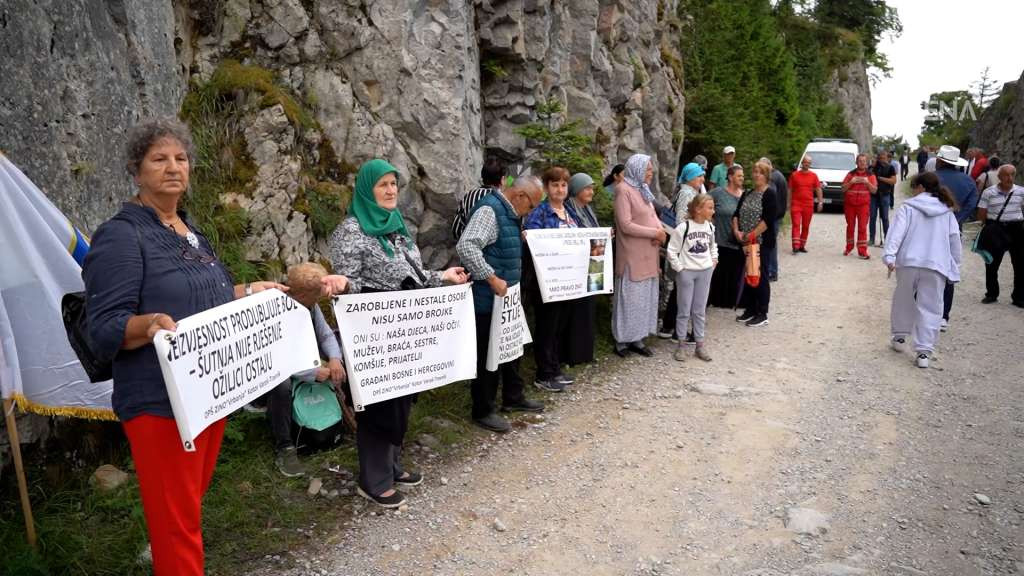 Obilježena 33. godišnjica zločina na Korićanskim stijenama