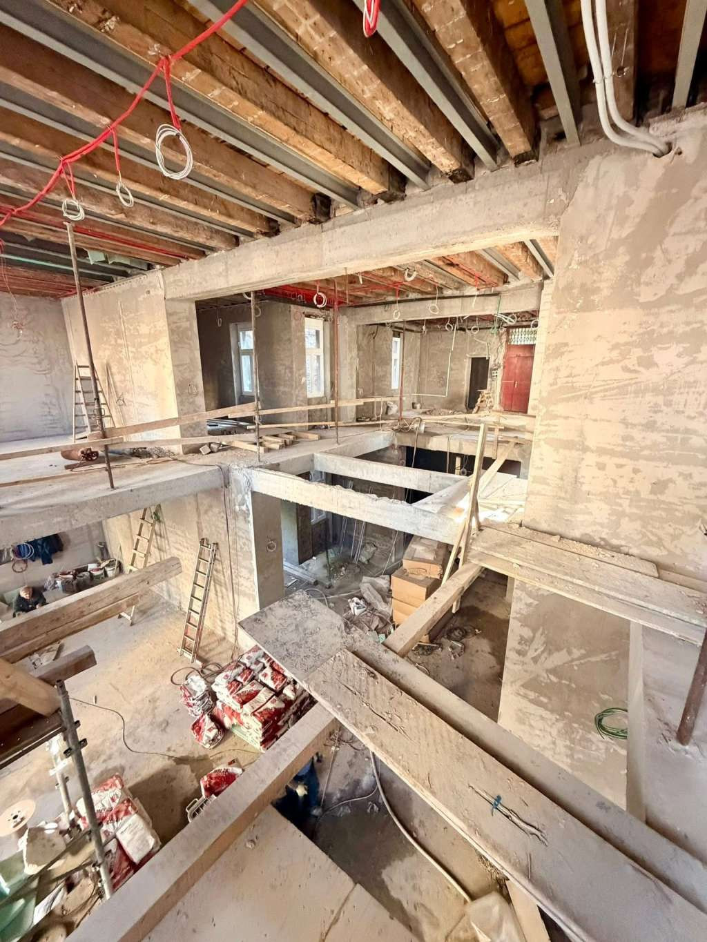 Sarajevo uskoro dobija muzej posvećen velikanu slikarstva Mersadu Berberu