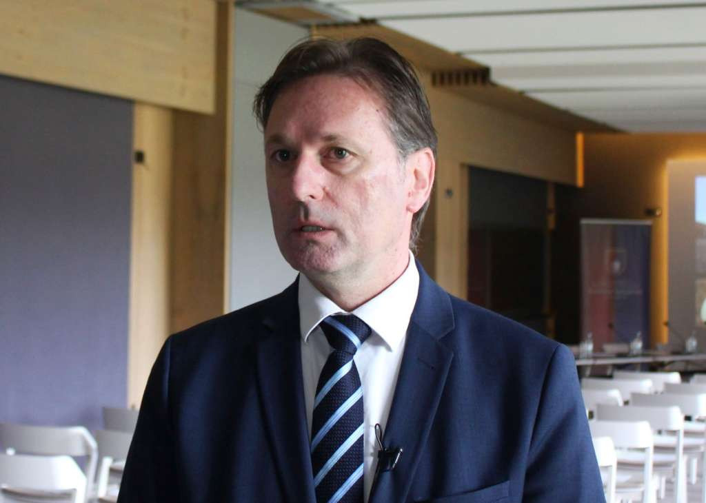 Hrnjić: Osuđujem bespotrebnu upotrebu sile nad poljoprivrednicima Odžaka