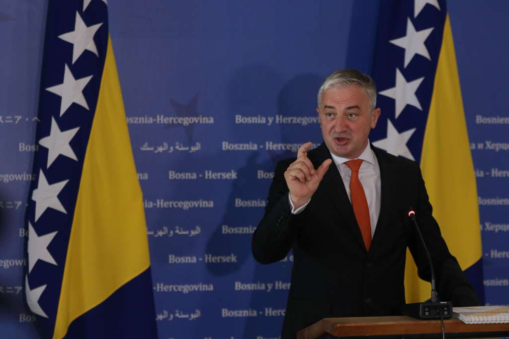 Borenović: Ne može se očekivati da PDP i opozicija daju alibi vlastima za dosadašnje neuspjehe
