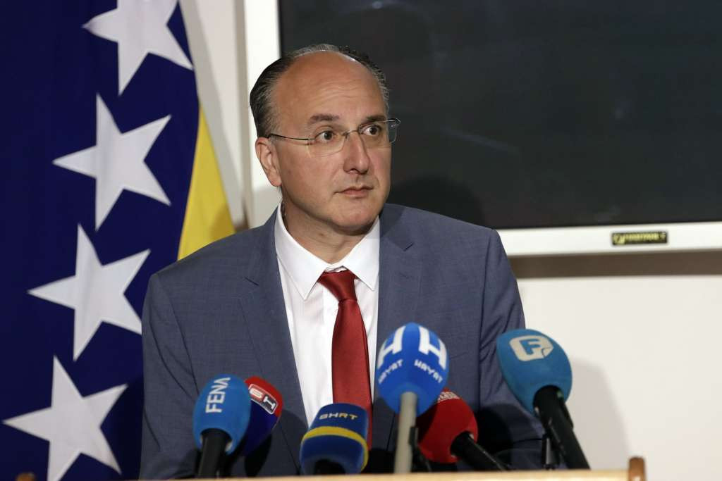 Zastupnik Arnaut pisao ambasadoru Izraela Gendleru povodom govora Čovića u Yad Vashemu