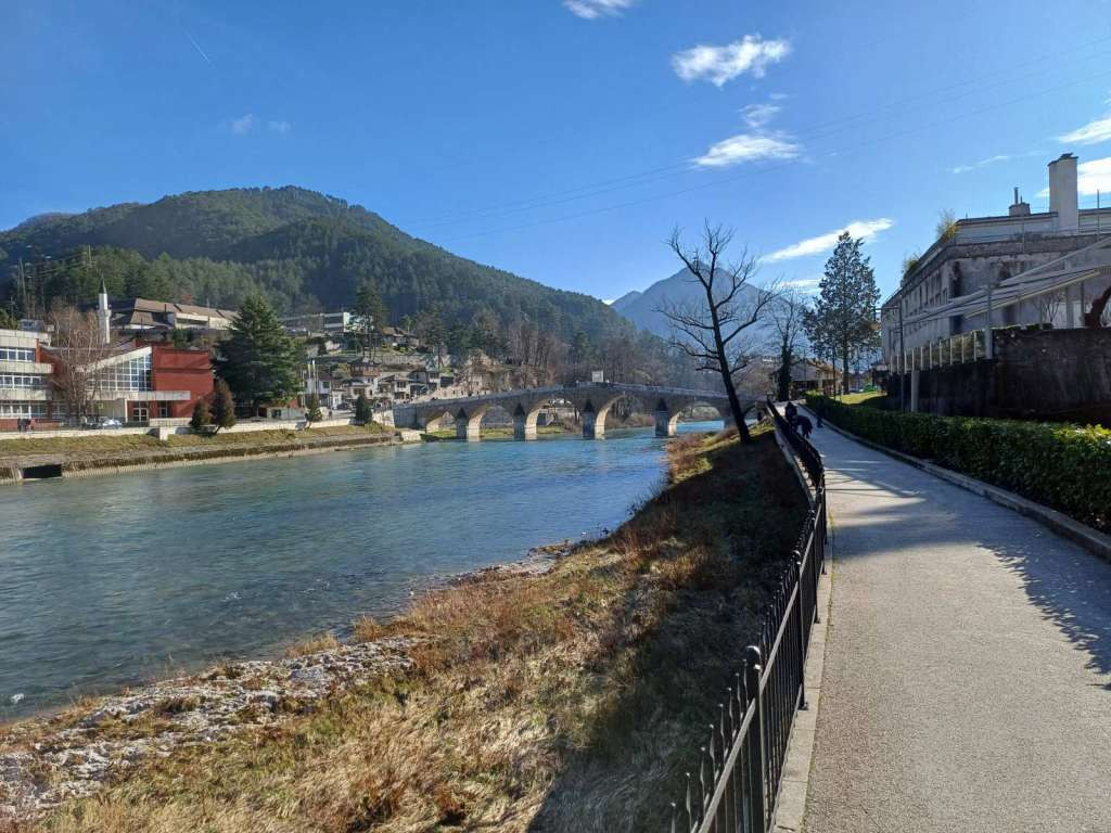 Sutra u BiH sunčano, jutarnje temperature između -8 i -2, dnevne između 3 i 8, na jugu do 15 stepeni