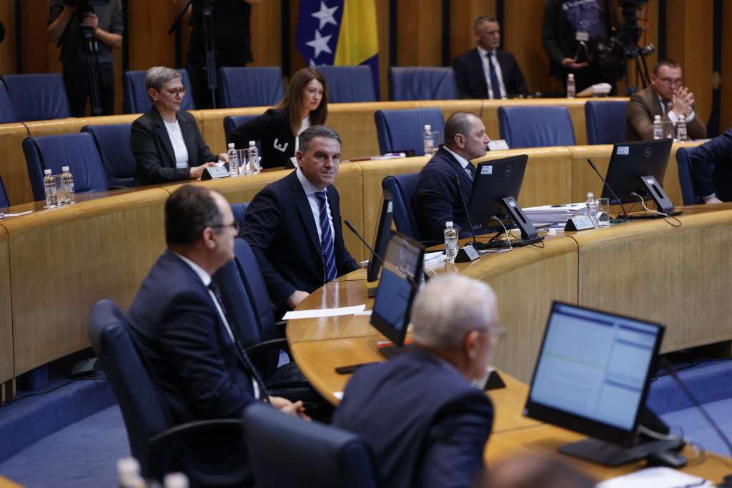 Delegati pozivaju na poštivanje Ustava i Poslovnika o radu Doma naroda PSBiH