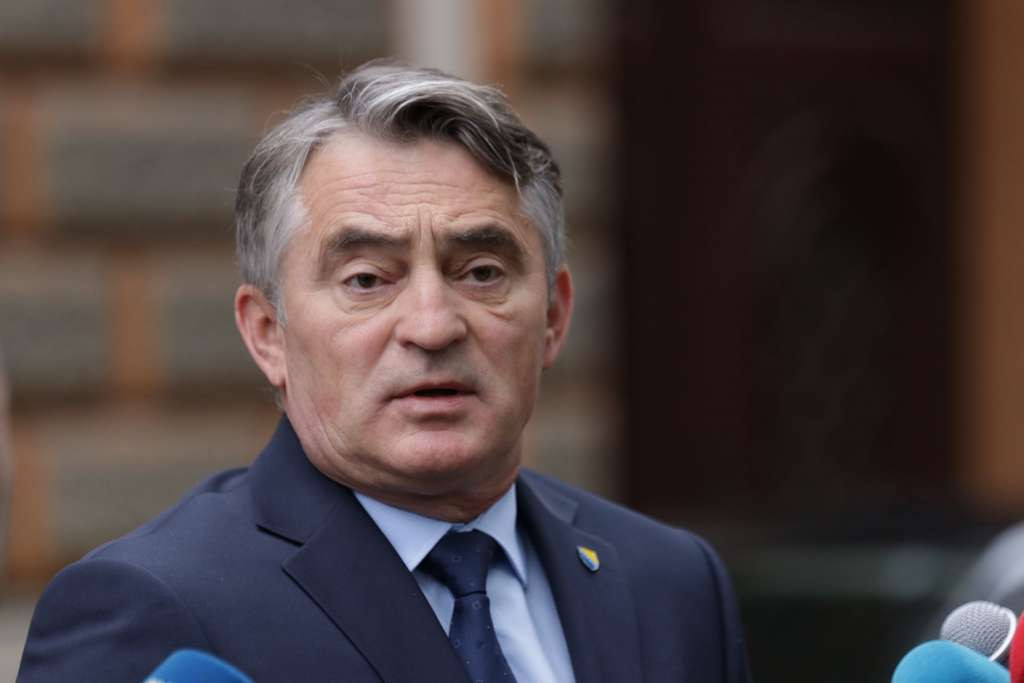 Komšić u Olovu: Nismo posustali kad je bilo teže, nikada se nećemo predati i odustati od BiH