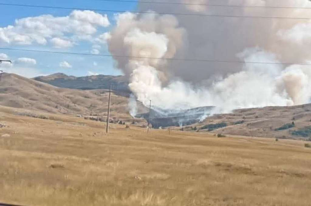 Veliki požar na području Zvirnjače u općini Kupres