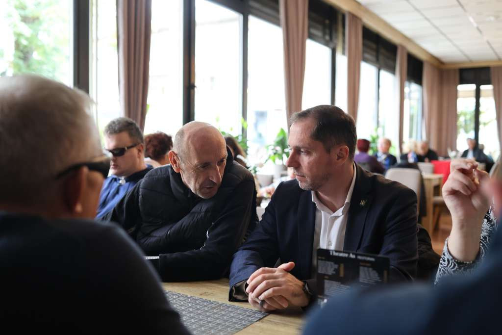 U Bihaću obilježen dan bijelog štapa: Tristo slijepih i slabovidnih u USK čeka bolju podršku sistema