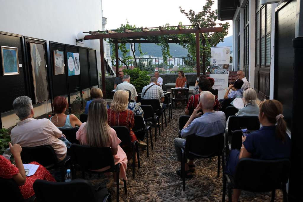 Predstavljena monografija "Salim Obralić" uz popratnu izložbu njegovih radova