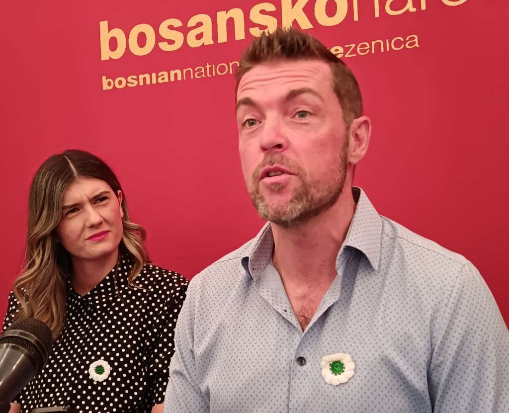 Teunissen: Predstava "Tražeći Esmira" u čast ubijenim Srebreničanima, koji nisu samo imena i kosti