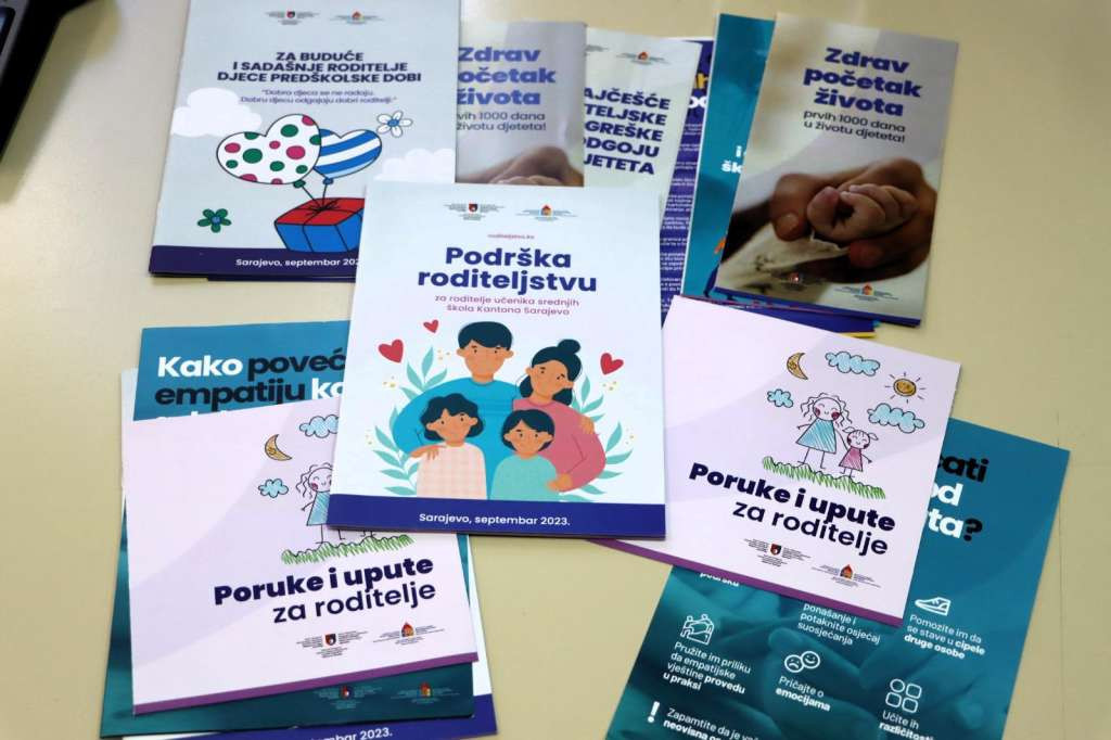 Distribucija edukativnog materijala 'Škola roditeljstva' u svim domovima zdravlja KS