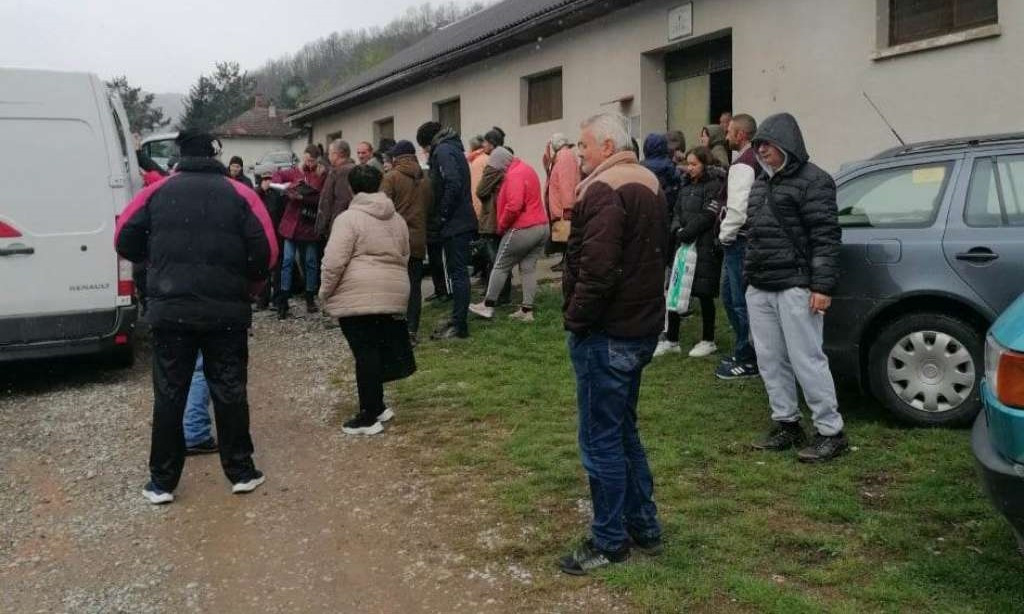 Udruženje 'Izvor dobročinstva' doniralo ramazanske pakete korisnicima u BPK Goražde