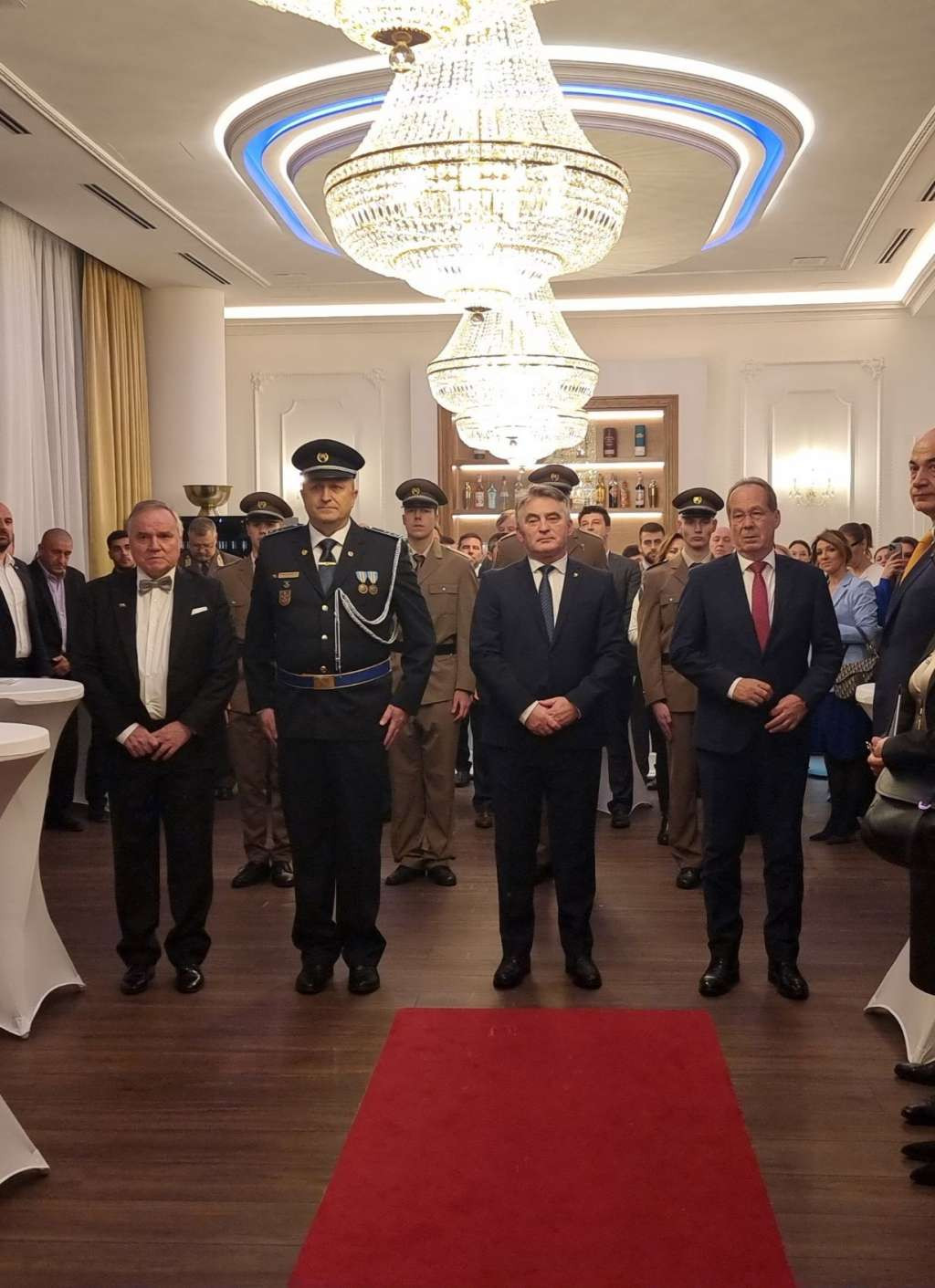 Komšić u Beču: Značaj Oružanih snaga BiH krucijalan za našu domovinu