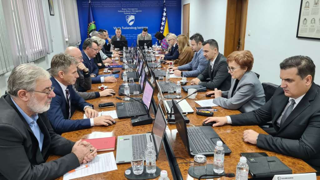 Vlada TK - Mjere u više oblasti s ciljem poboljšanja sigurnosti u školama