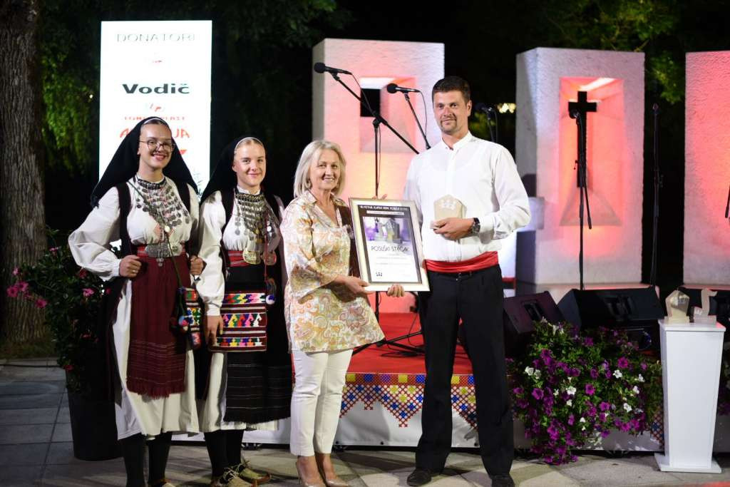 Prva večer 8. Festivala klapske pisme Posušje 2022.: Posuški stećak klapi Morbin