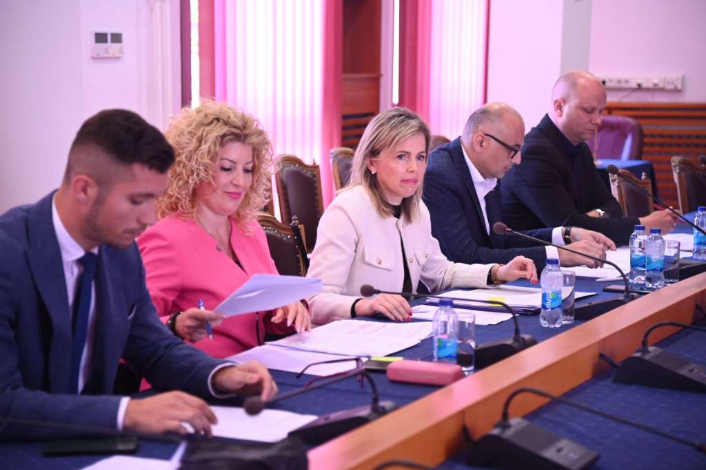 Komisija za izbor glavnog revizora i zamjenika glavnog revizora RS utvrdila rang - liste