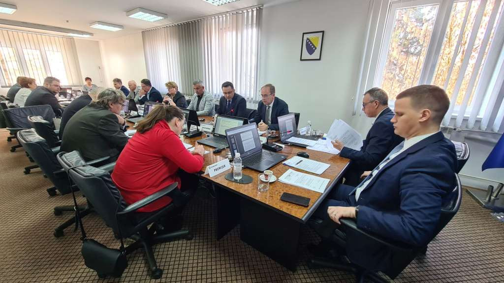 Vlada TK najavila refundaciju troškova prijevoza za učenike i studente, razmatra dugoročno rješenje