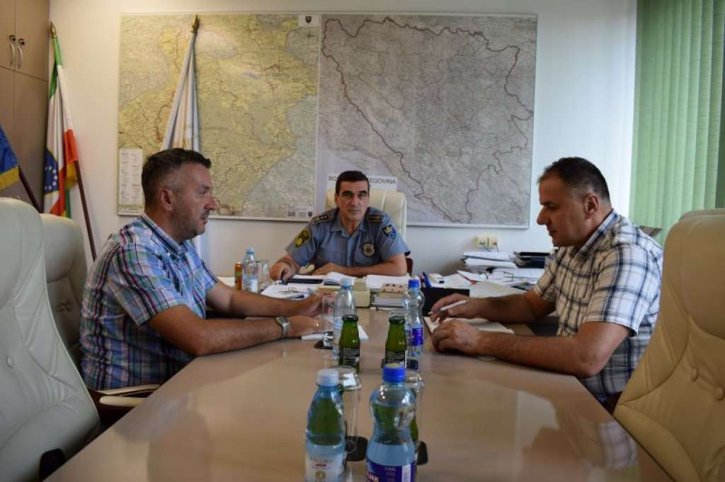 Gazić o unapređenju saradnje razgovarao s direktorom Kantonalne uprave za inspekcijske poslove ZDK