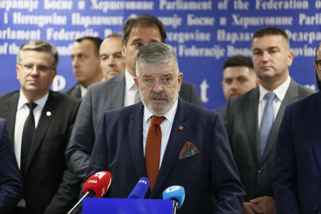 Pres-konferencija nakon sastanka u Banjoj Luci - Sigurnosna situacija u BiH zadovoljavajuća