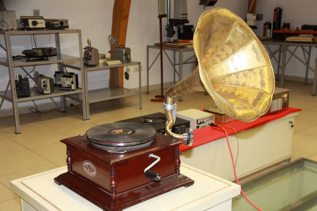 Muzej Grada Zenica okončao prvu fazu rekonstrukcije stalne postavke 'Zbirka savremenih medija'