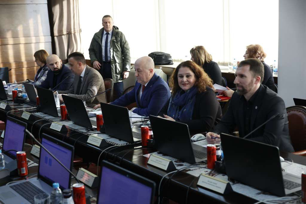 Vlada FBiH osigurat će 200.000 KM za 'Dječiju nedjelju' i nadarene đake i studente