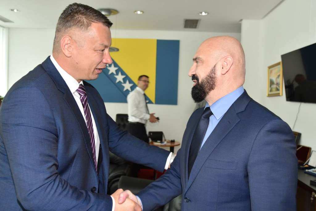 Ministri Nešić i Isak razgovarali o poboljšanju sigurnosti građana i njihove imovine