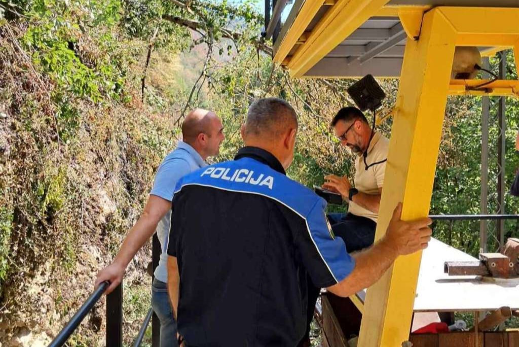 MUP USK obavio uviđaj o požaru na pruzi Bihać-Bosanska Krupa