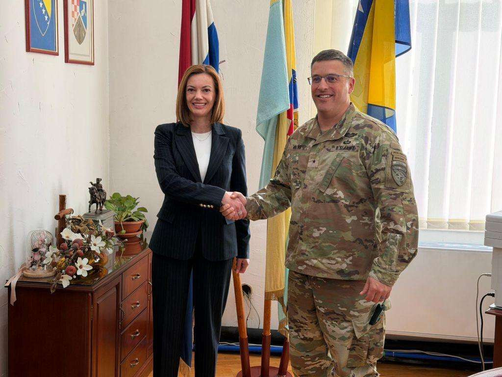 Valas u Čapljini: NATO nastavlja pružati potporu očuvanju stabilnosti i sigurnosti BiH