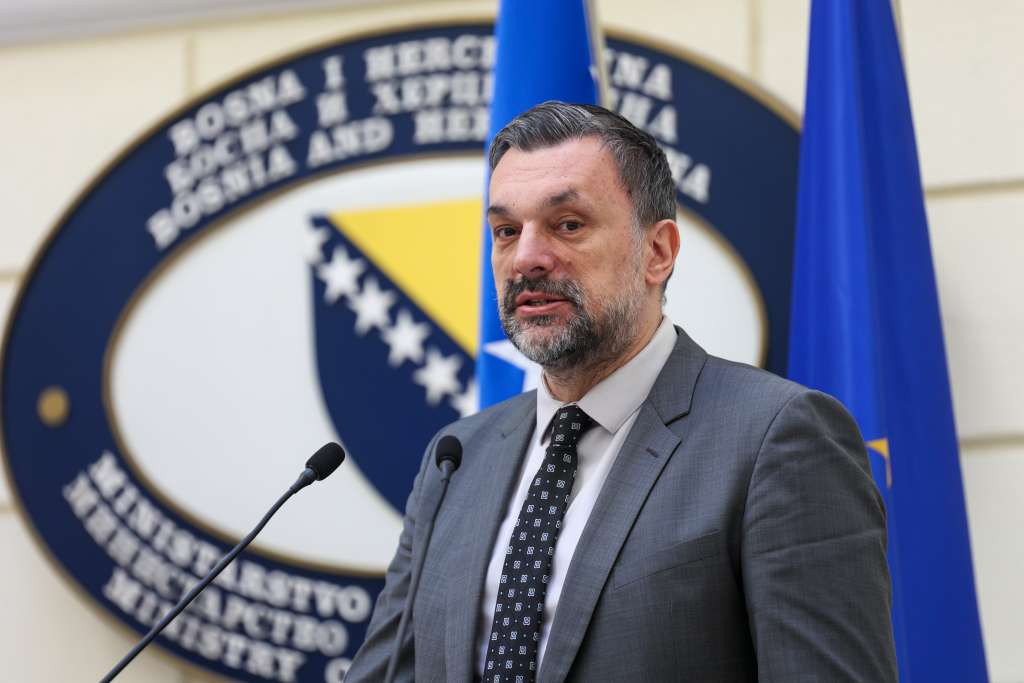 Ministar Konaković o Dodiku: “Pljunuo je na sebe, a neko mu je sve pripremio”