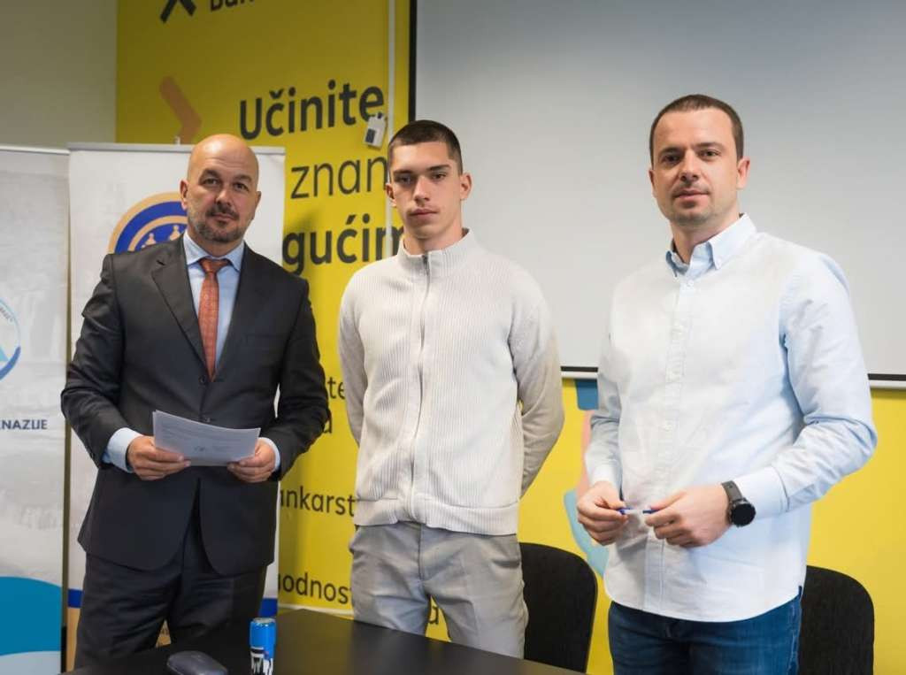 Bihaćki vijećnik odriče se primanja u korist učenika Gimnazije