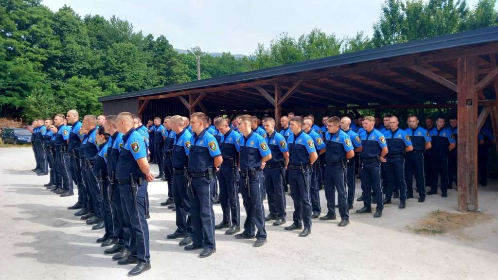 MUP SBK-a: Zaposleno 99 novih policijskih službenika