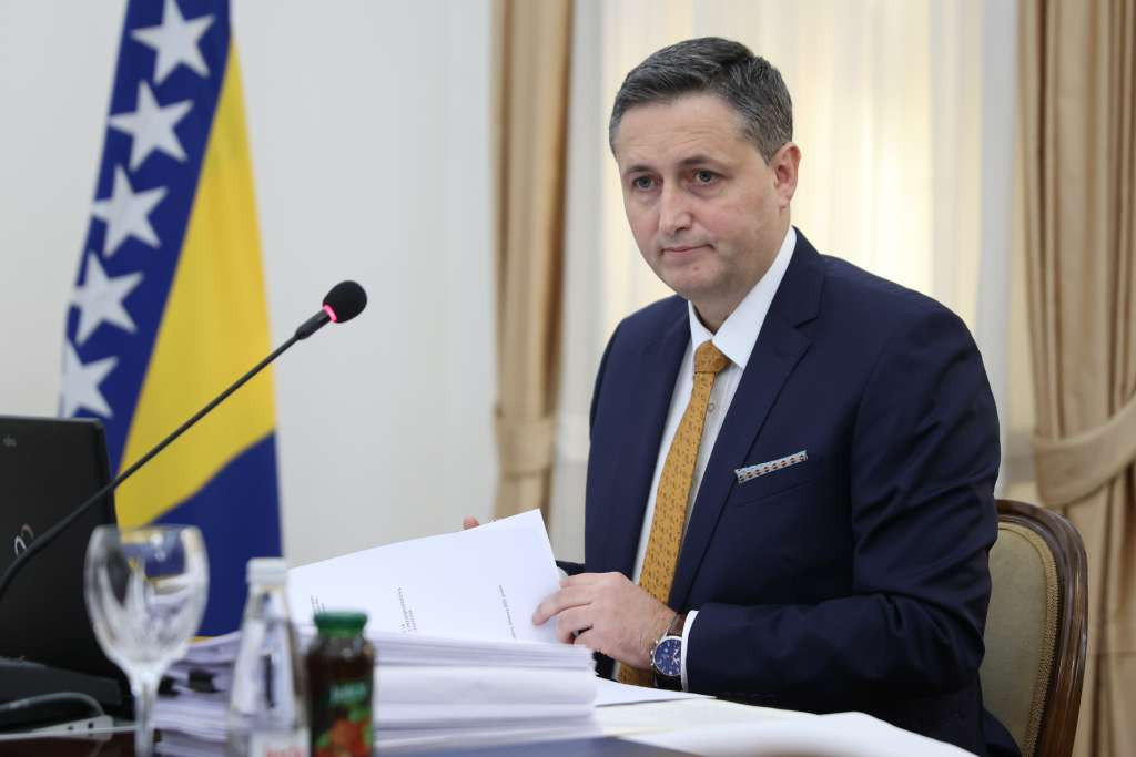 Bećirović: Povlačenje sudije Kneževića iz Ustavnog suda BiH udar na temelje Dejtonskog sporazuma