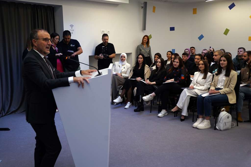 U Sarajevu predstavljeno 40 mladih ambasadora zaštite slobode izražavanja