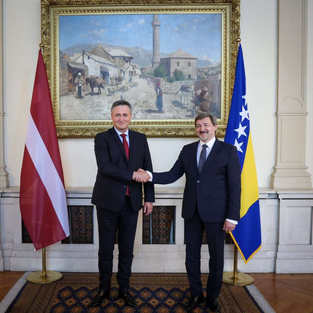 Bećirović s ambasadorima Latvije i Moldavije: U pripremi sporazumi za intenzivniju saradnju