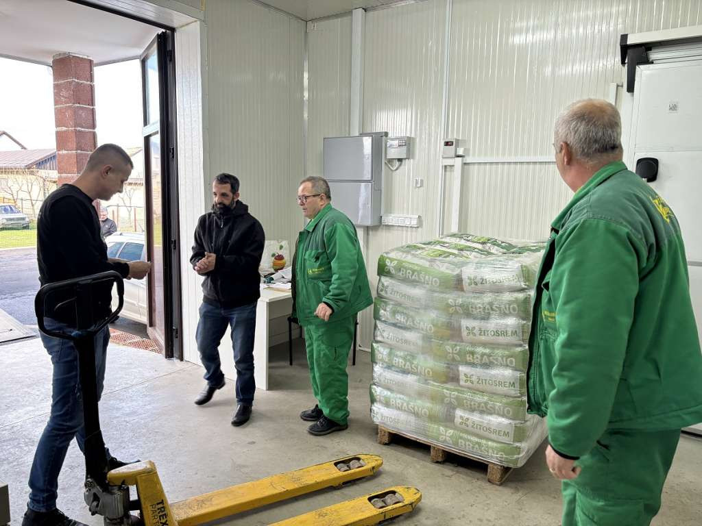 EMMAUS osigurao brašno Crvenom križu i Merhametu Bihać za pomoć socijalno ugroženima