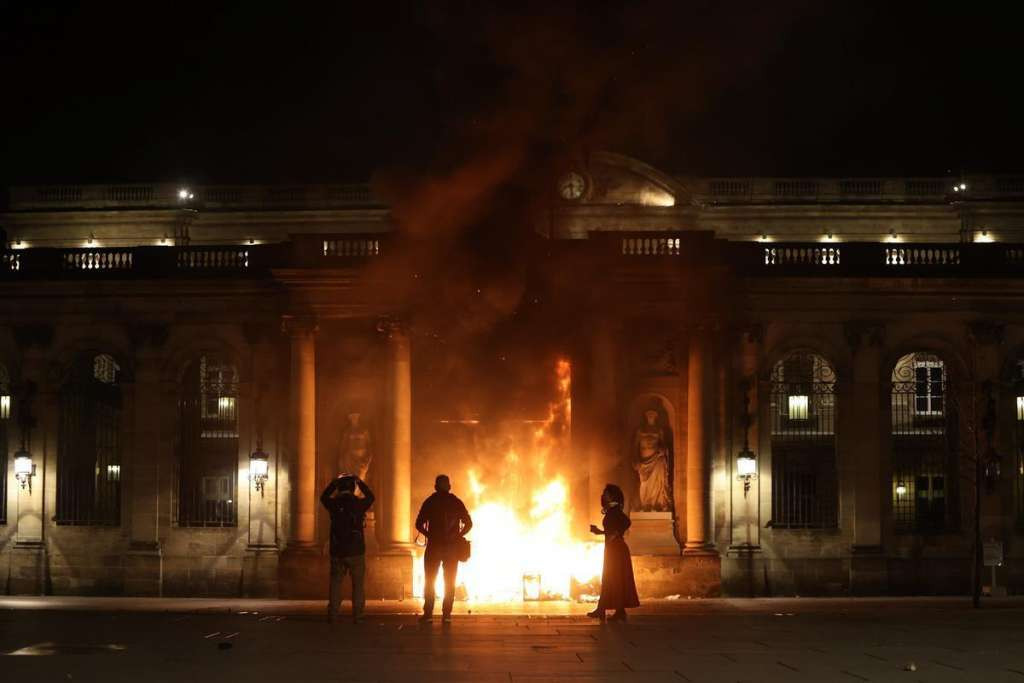 Protesti protiv penzione reforme u Francuskoj ušli u jedanaesti dan