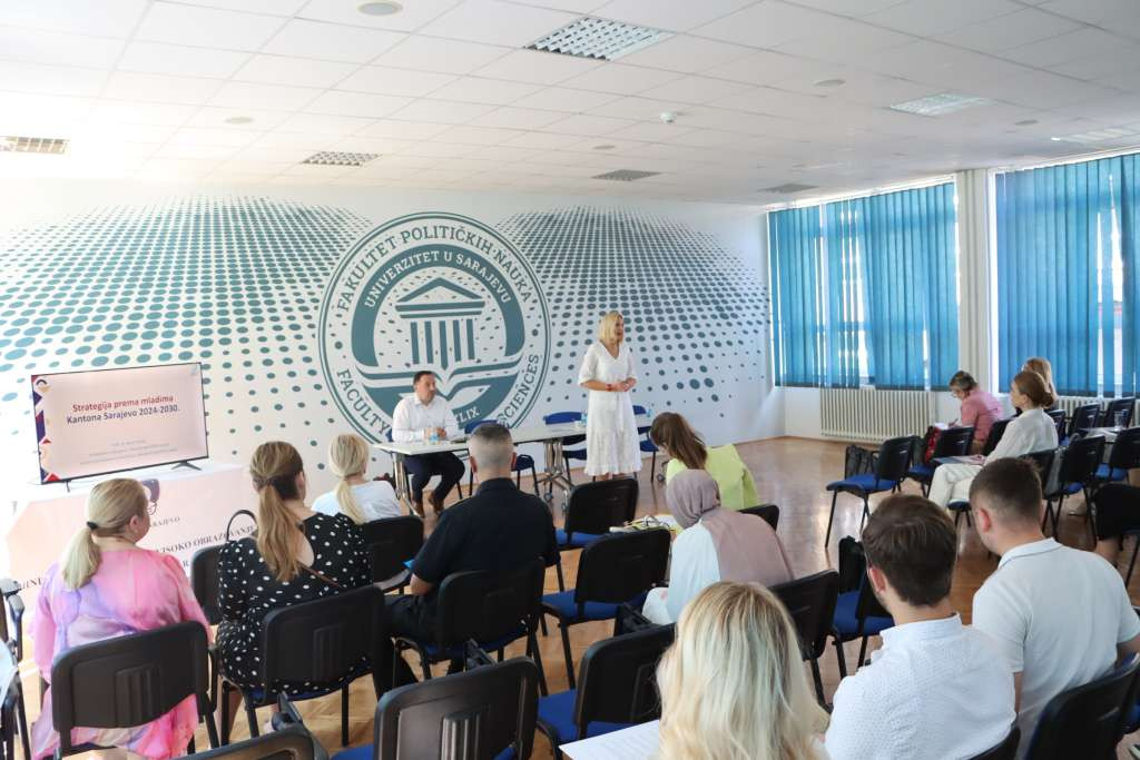 Konsultativni sastanak povodom javne rasprave o nacrtu nove strategije prema mladima KS