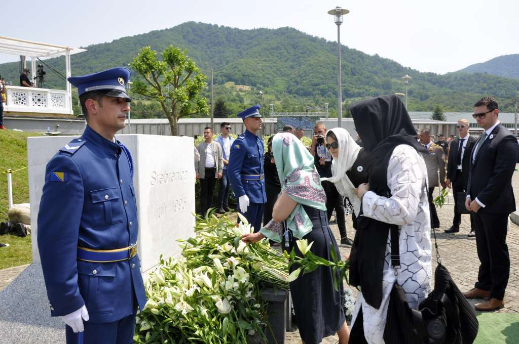 Bomberger: Mi smo uz porodice žrtava, činjenice o genocidu u Srebrenici su utvrđene